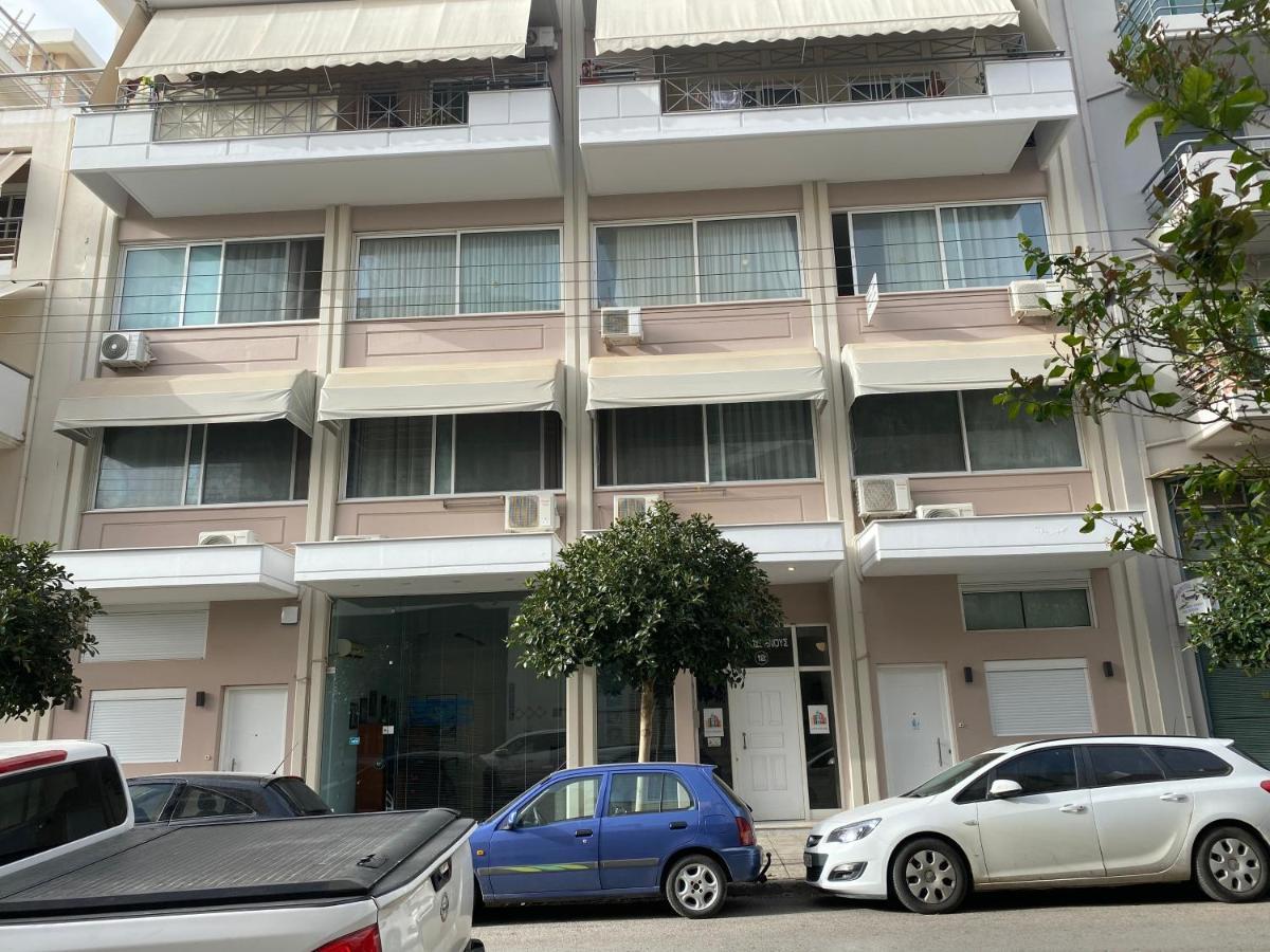 City House 3 كالاماتا المظهر الخارجي الصورة