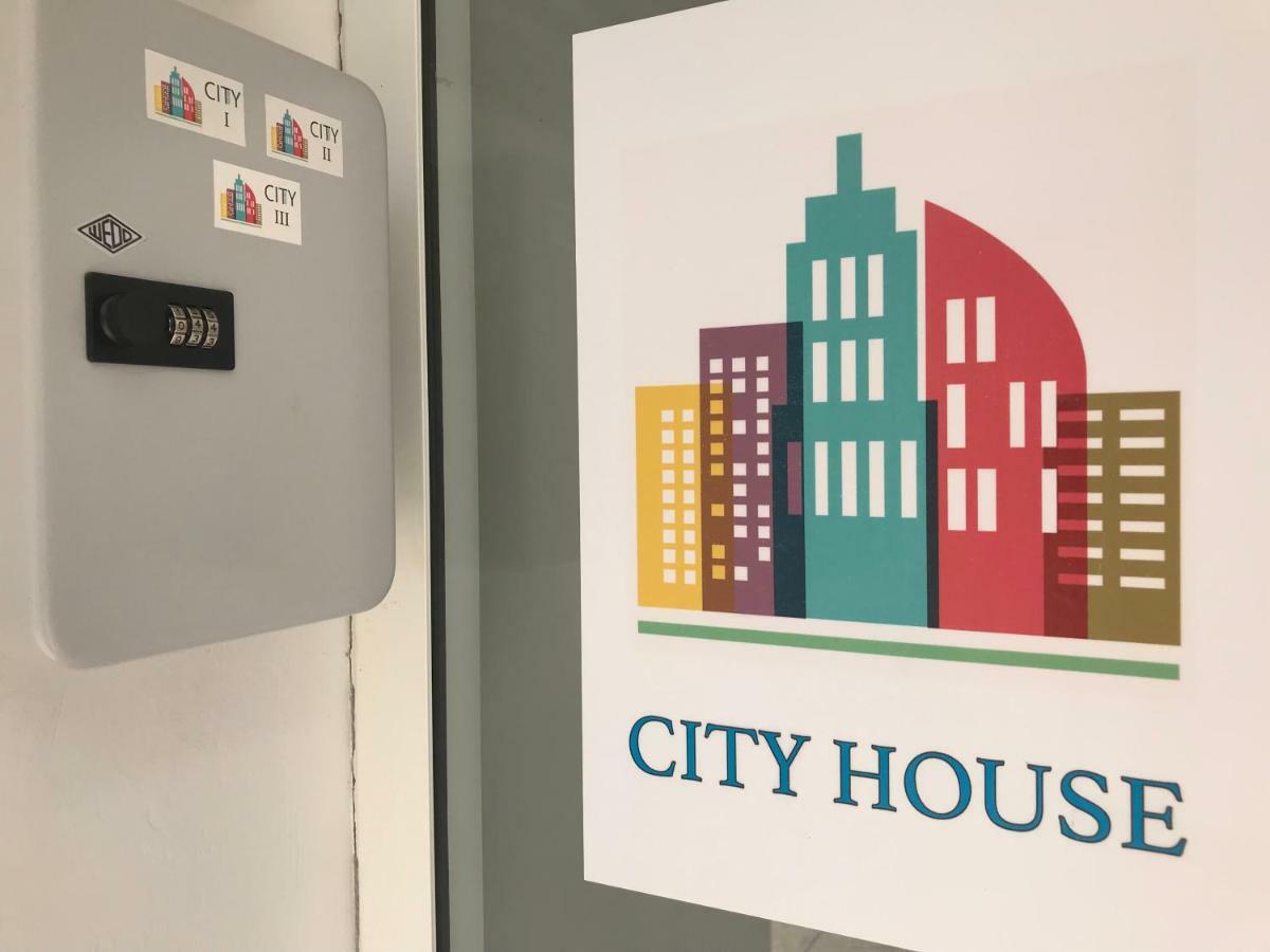 City House 3 كالاماتا المظهر الخارجي الصورة